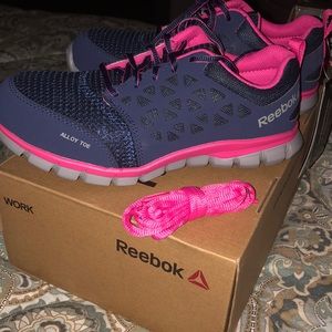 Rebook steel toe safety shoe 7 New with tag